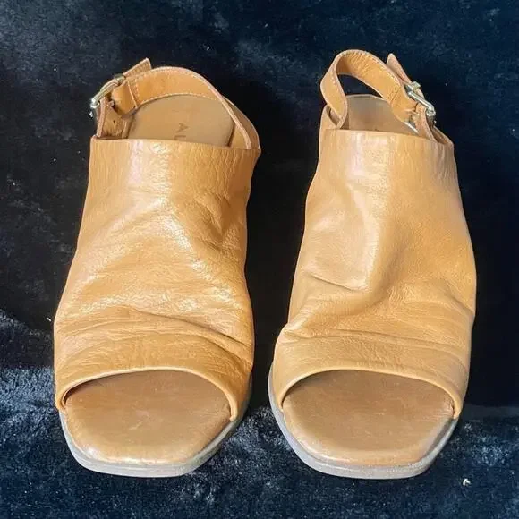 Aldo Camel Leather Heeled Sandals Women’s Size 6.5 Peep Toe Slingback Block Heel - Picture 2 of 8